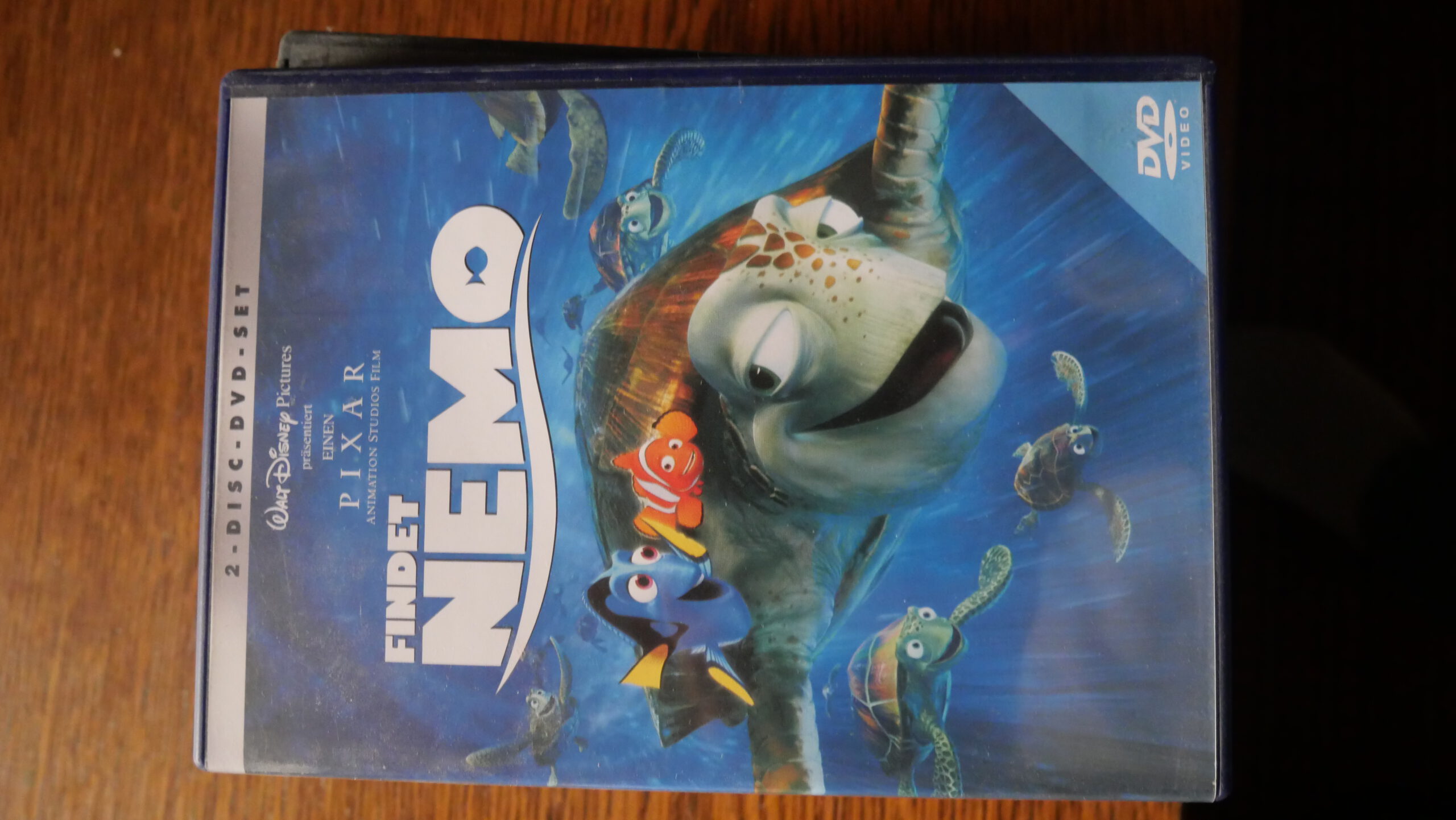 Findet Nemo -> Doros?