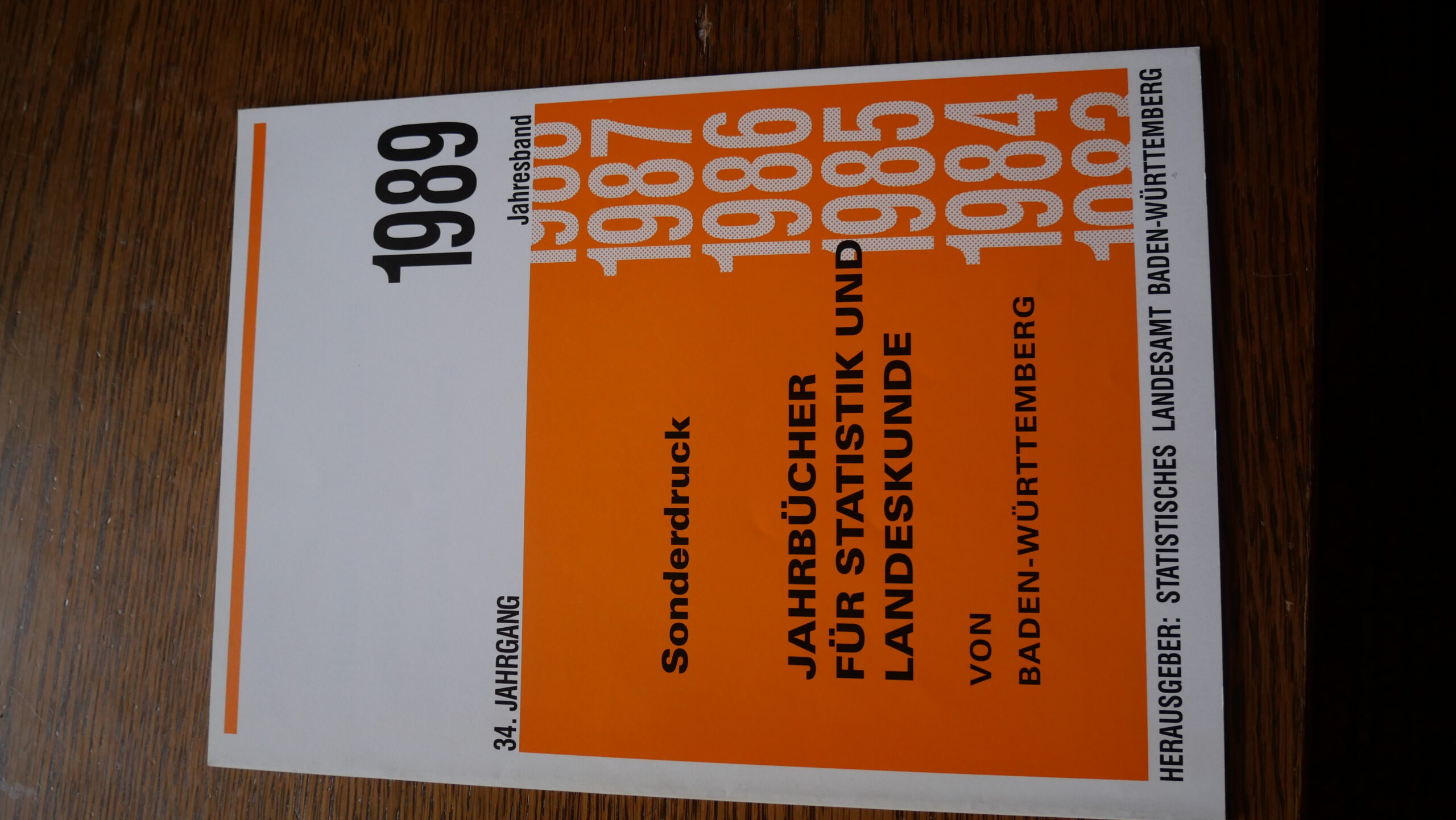 Jahrbücher Statistik und Landeskunde